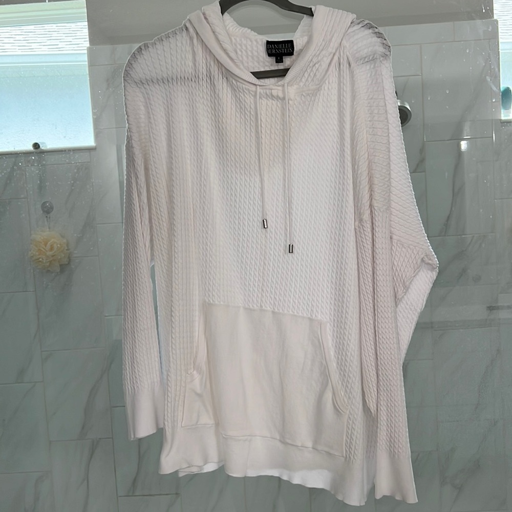 Danielle Bernstein While Cable Knot Pullover - image 1